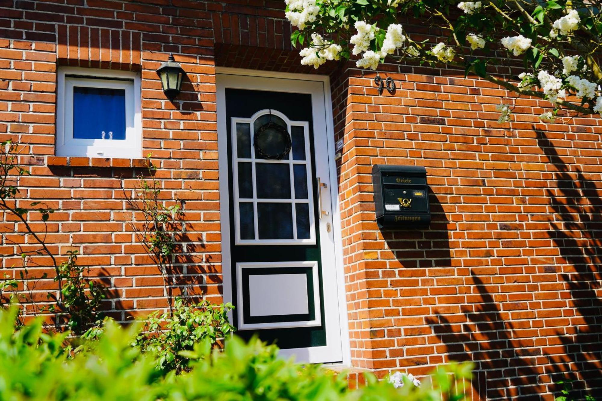 Ferienwohnung Haus Papenburg Garten Parkplatz Nordsee Bagian luar foto